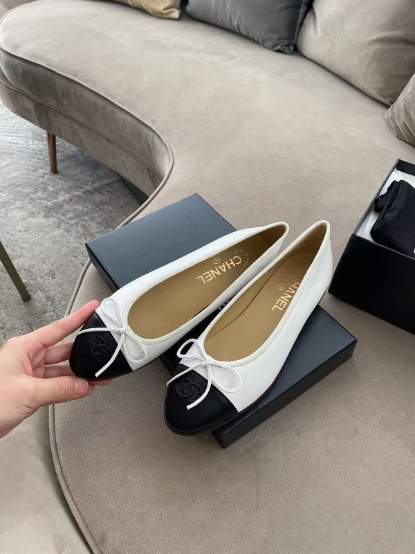 CC 25P Ballet Flat White Calfskin Black Grosgrain