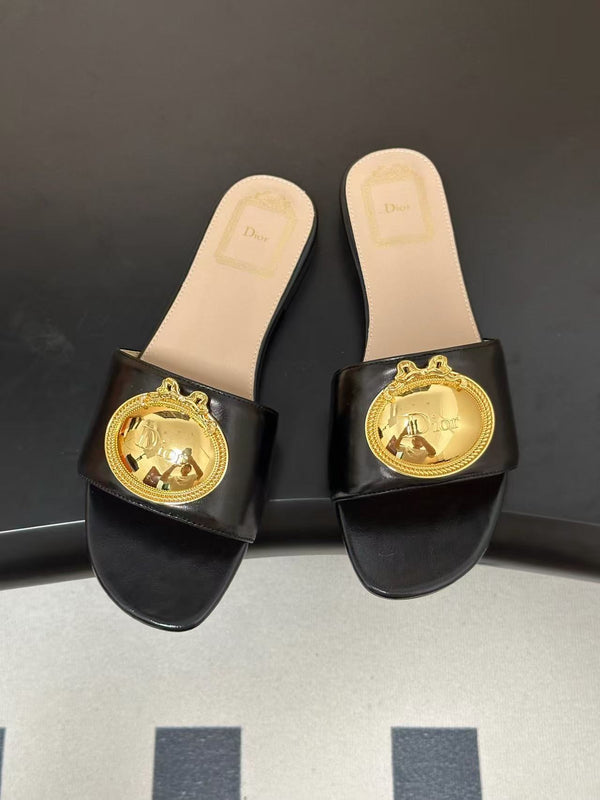 CD D-Club Retro CD Letter Metal Buckle Flat Sandals Leather 846986
