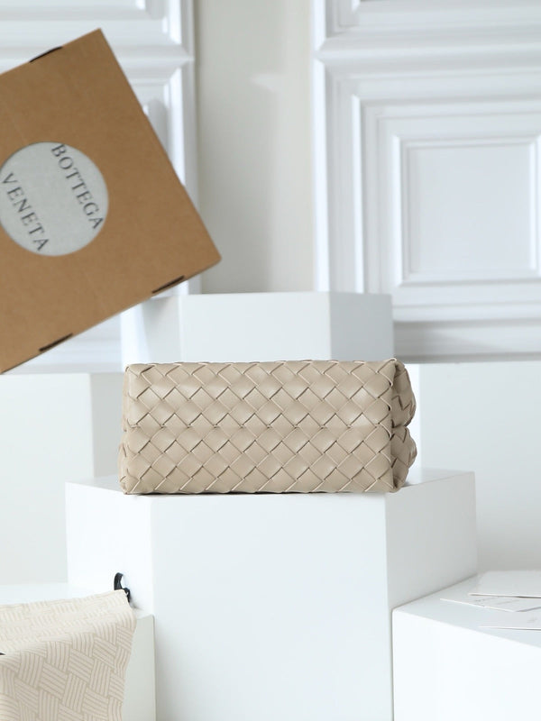 BV 2026 Mini Andiamo Beige Lambskin