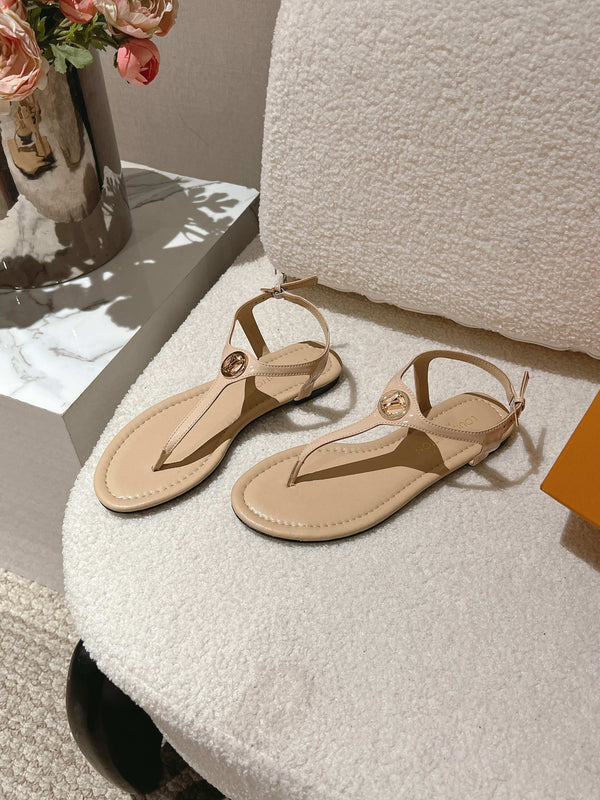 LV Thong Flat Sandals Logo Patent Leather 840389