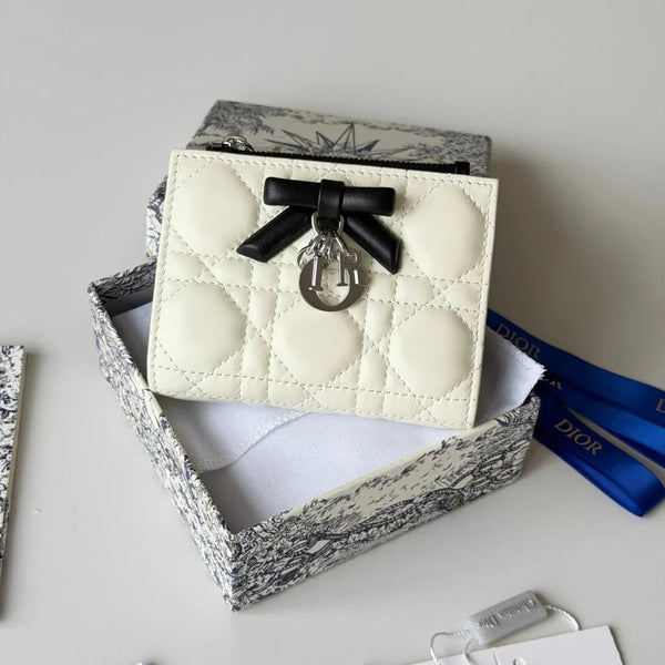 CD 2026 Freesia Wallet Lambskin