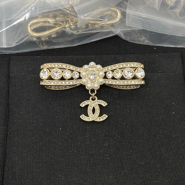 Chanel Bow Ribbon CC Drop Gold Brooch