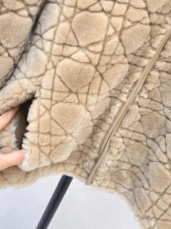 CD 2026 Cannage Pattern Fur Coat 787415