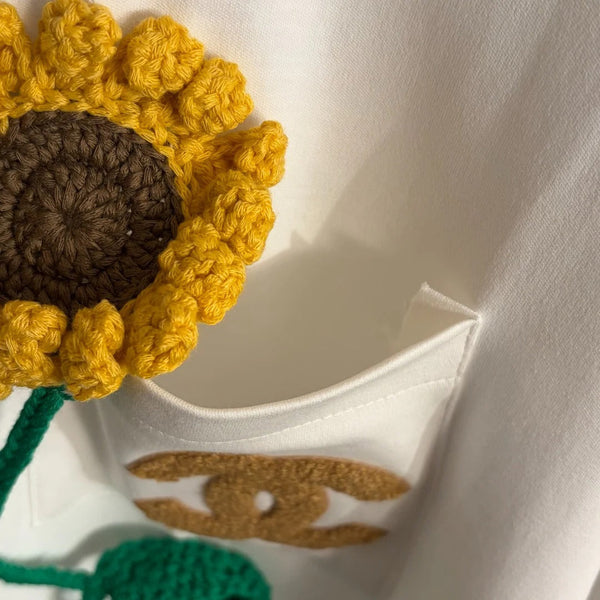 Chanel 2026 Hand-Crochet Chrysanthemum T-shirt White Cotton 150106