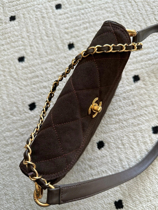 CC 2026 Shoulder Bag 25cm Brown Suede