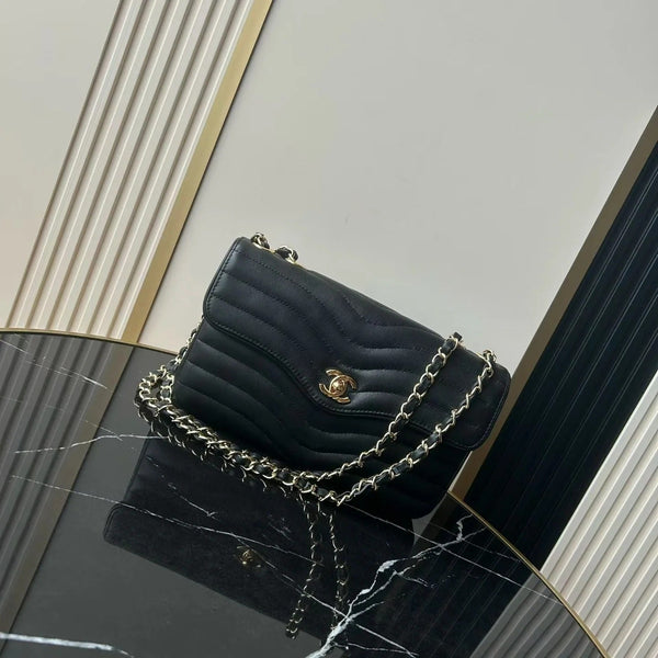 CC 26s Flap Bag 25.5cm Patinated Lambskin