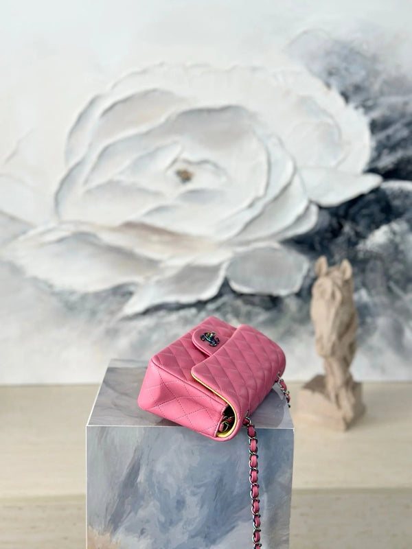 CC 26s Flap Bag 20cm Pink Quilted Leather Rainbow Buckle