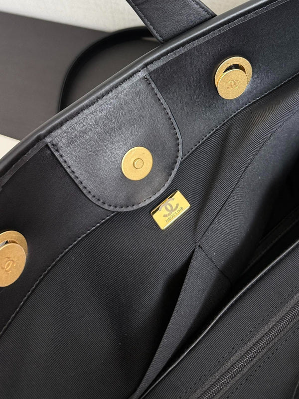 CC 2026 Tote Bag 44cm Black Quilted Denim Leather