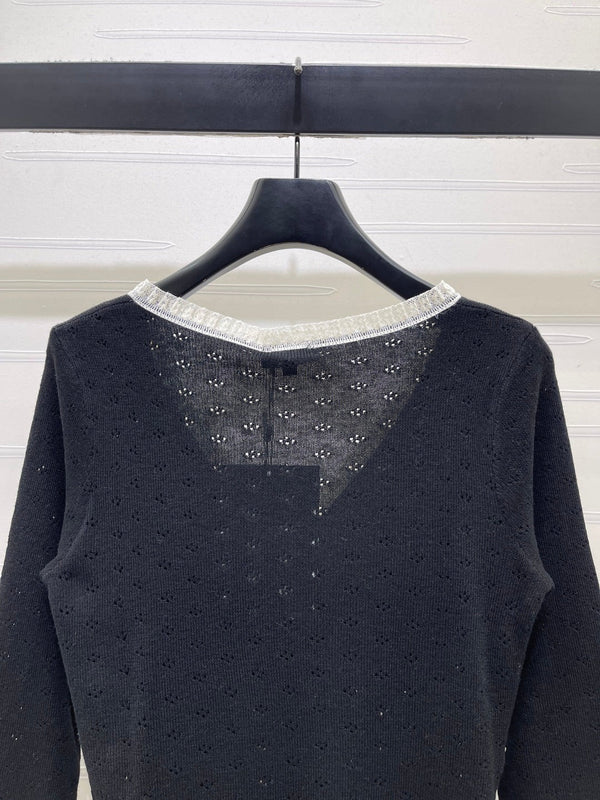 CC 2026 Lace-trimmed Knit V-neck Long-sleeved Top Wool 773815