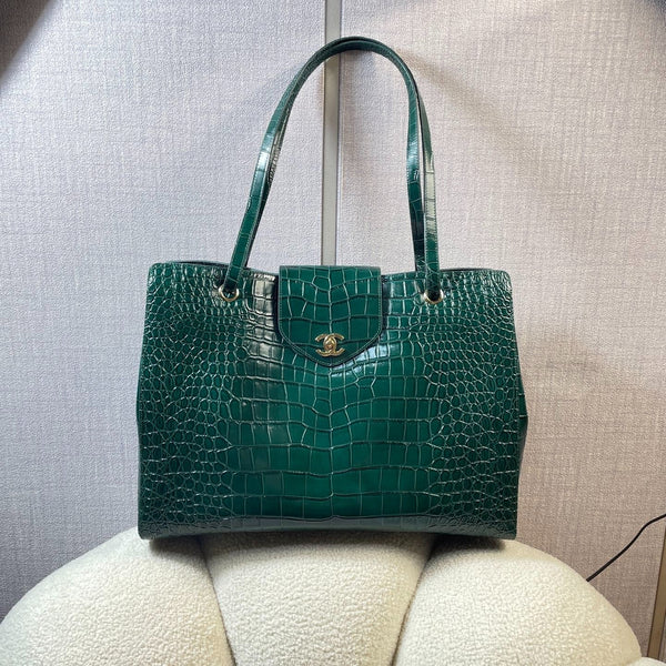 CC 2026 Large Shopping Bag 46cm Calfskin