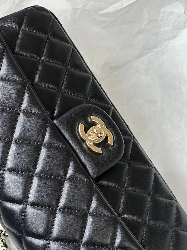 CC 2026 Flap Bag with Top Handle 25cm Lambskin