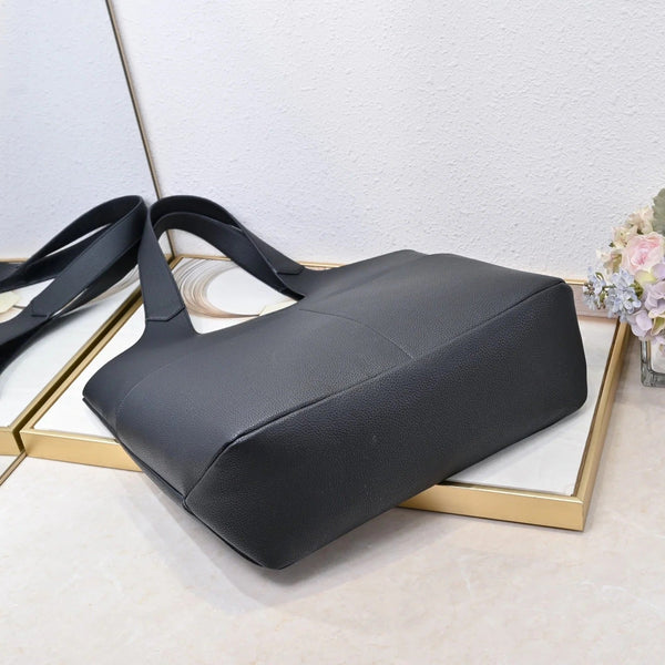 CD 2026 Privé Bag 39.5cm Calfskin