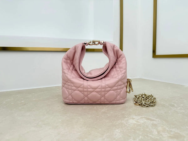 CD 2026 Toujours Hobo Bag 19CM Lambskin