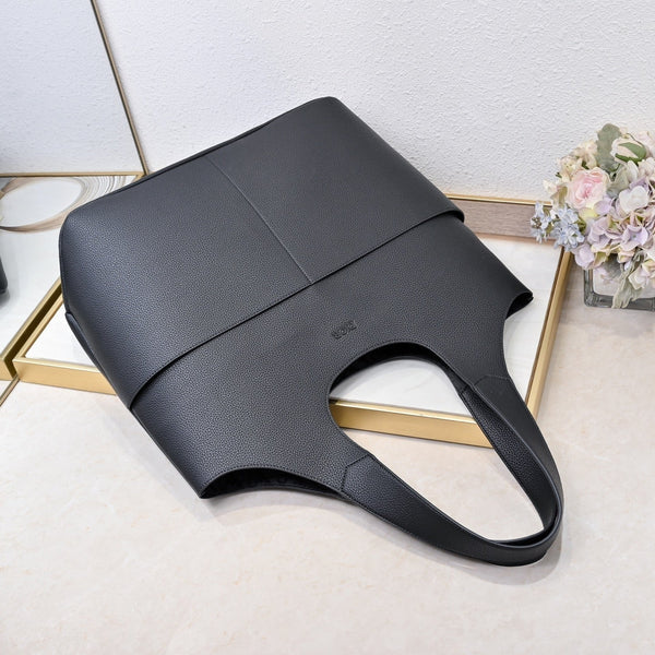 CD 2026 Privé Bag 39.5cm Calfskin