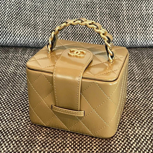 CC 2026 Vintage Mini Square Vanity Case 11cm Patent Calfskin