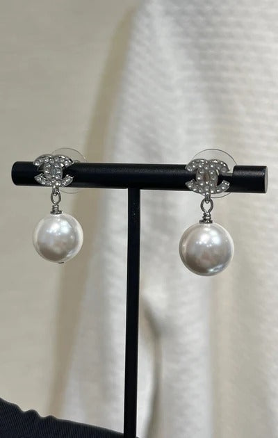Chanel 2026 Full Diamond Double C Pearl Pendant Earrings
