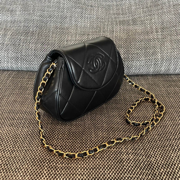 CC 2026 Vintage Coco Matelasse Flap Bag With Chain 22cm Black Calfskin