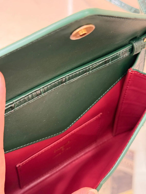 CC 2026 Clutch With Strap 21.5cm Crocodile-embossed Calfskin