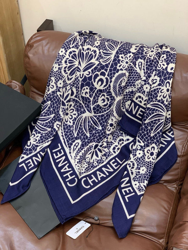 CC 26s Scarf 140 In Cashmere Silk 306138