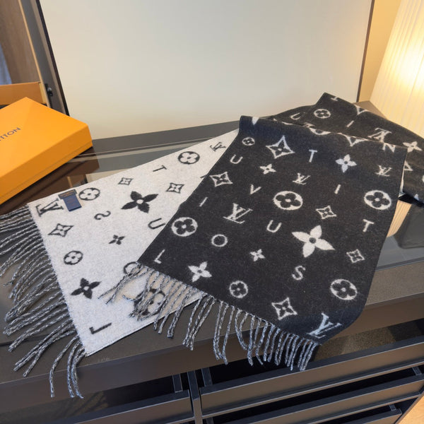 LV 25 Scarf 220CM Black Wool 293520
