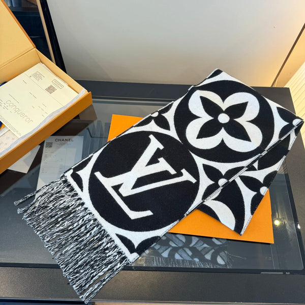 LV 25 Scarf 186cm Black White Wool 293490