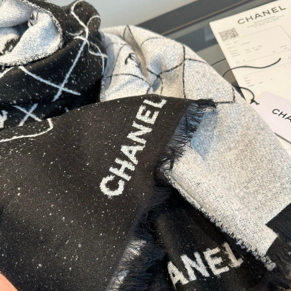CC 25 Diamond Logo Scarf 198cm Black Sheep Wool 293476