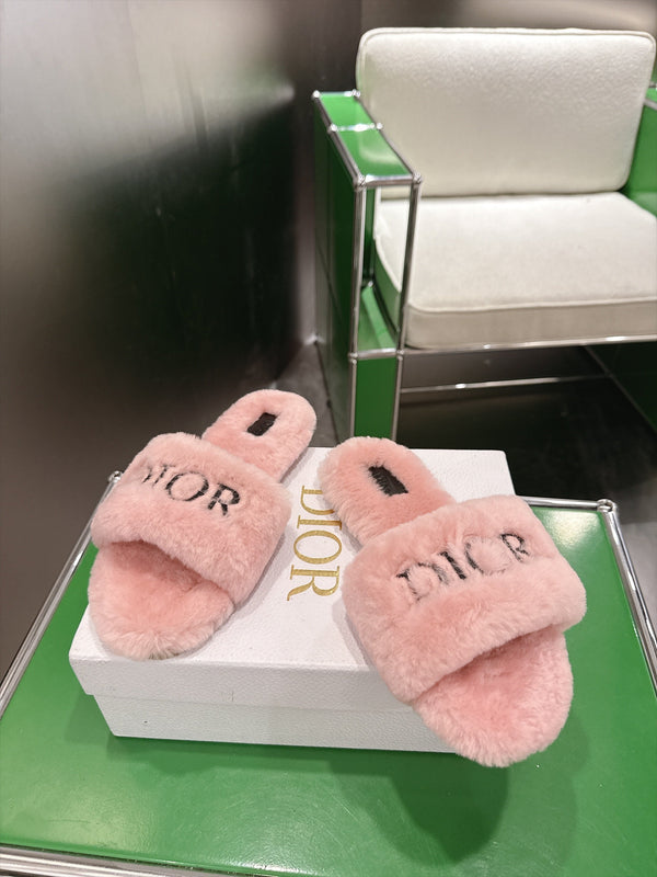 CD 26s Slippers Light Pink Fur 999421
