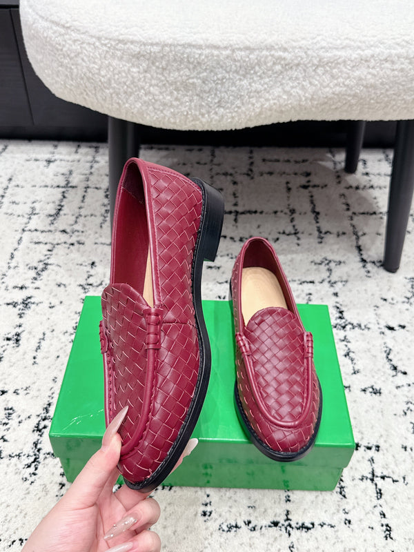 BV Silenzio Loafer Burgundy Woven Leather 769992