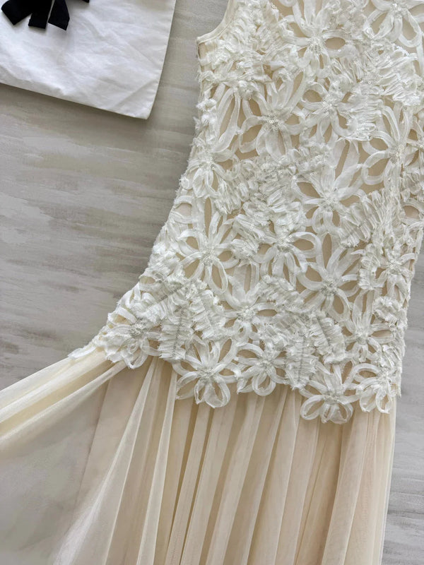 CD 2026 Heavy-duty 3D Floral Sleeveless Maxi Dress Cream Lace Cotton 412117