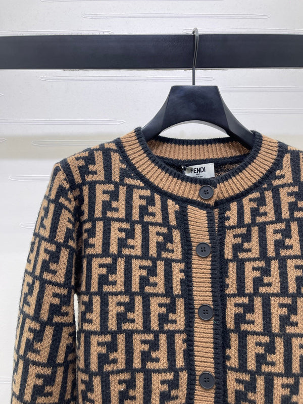 FF 26s Jacquard Crew Neck Knit Cardigan 423890