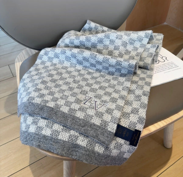 LV Couple's Style Scarf 180cm Gray Knitted Cashmere 973385