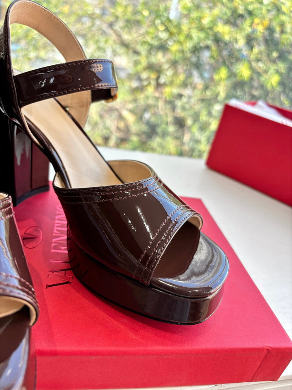 Valentino Fawcette Platform Sandal Brown Patent Leather 702279