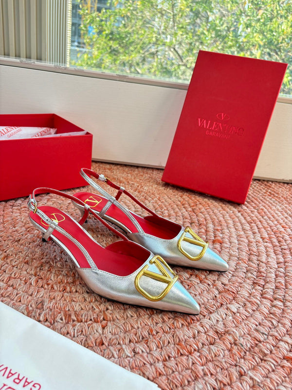 VLogo Signature Slingback 40mm Sliver Sheepskin 702219