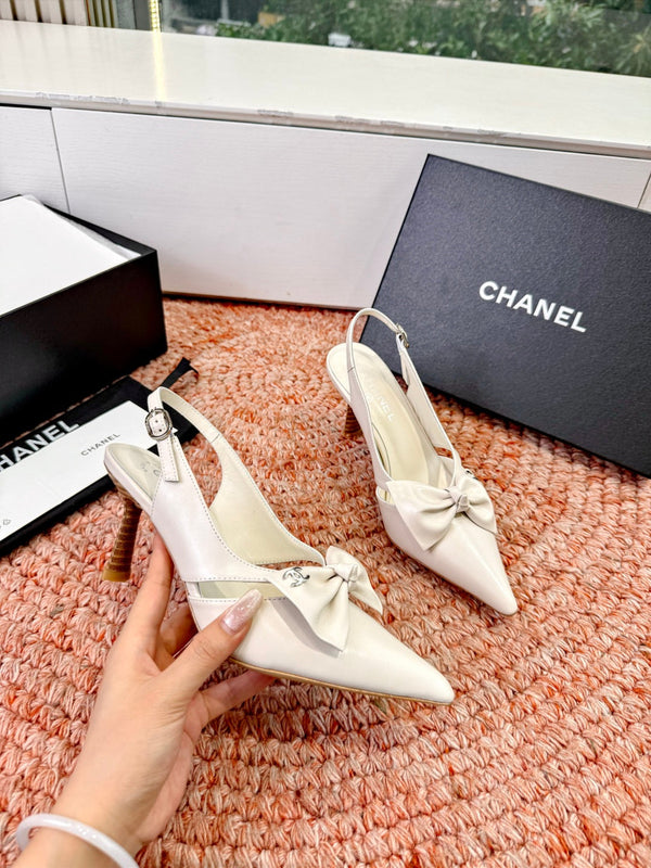 CC 26s Bow Heels Slingback White Sheepskin 703667