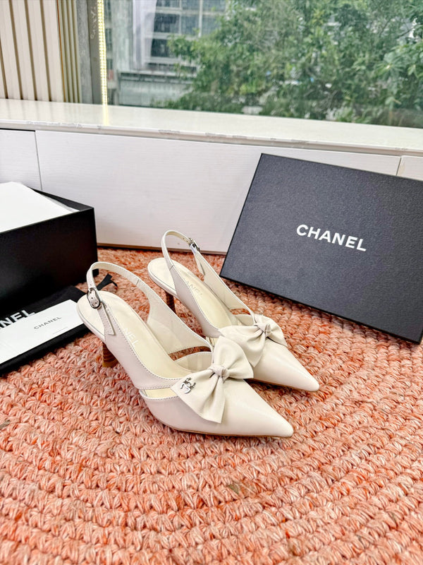 CC 26s Bow Heels Slingback White Sheepskin 703667