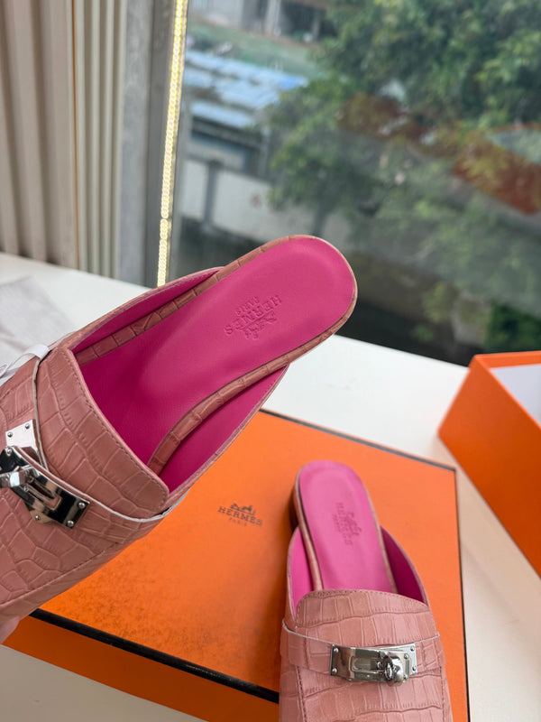 HM 26s Destin Mule Pink Pastel Matte Crocodile Leather 967707