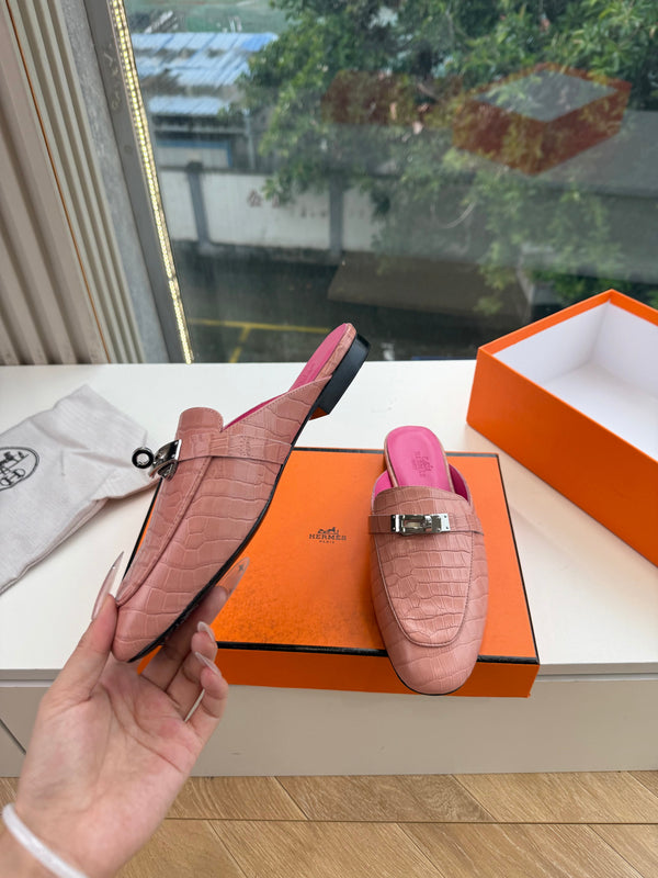 HM 26s Destin Mule Pink Pastel Matte Crocodile Leather 967707