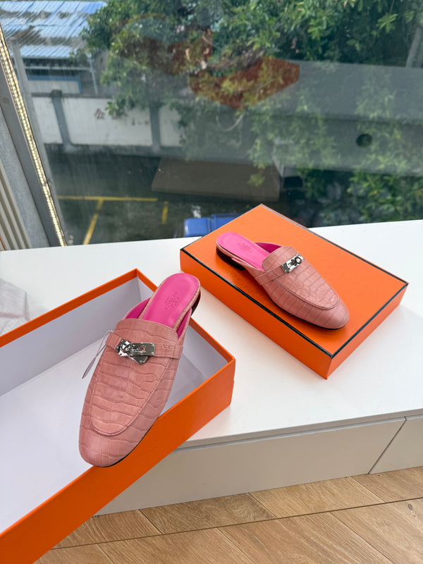 HM 26s Destin Mule Pink Pastel Matte Crocodile Leather 967707