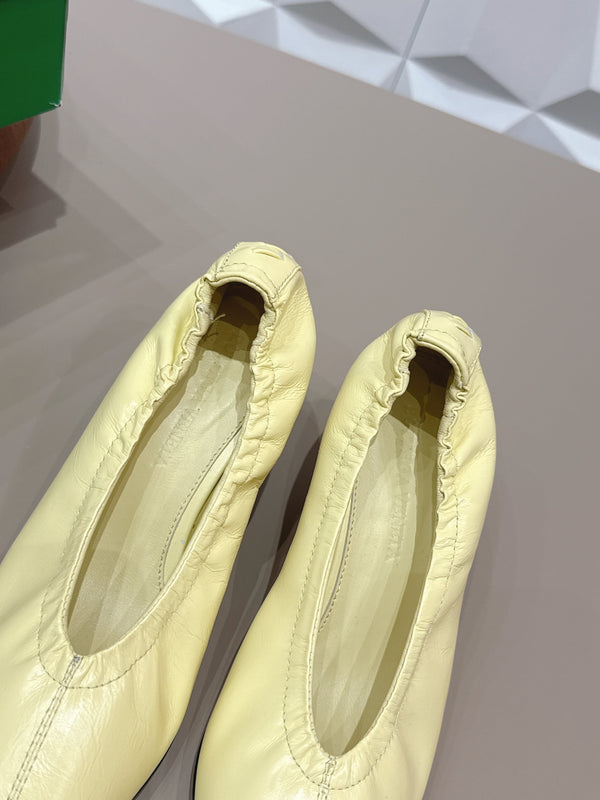 BV Sofia Pump 4cm Lemon Yellow Sheepskin 613301