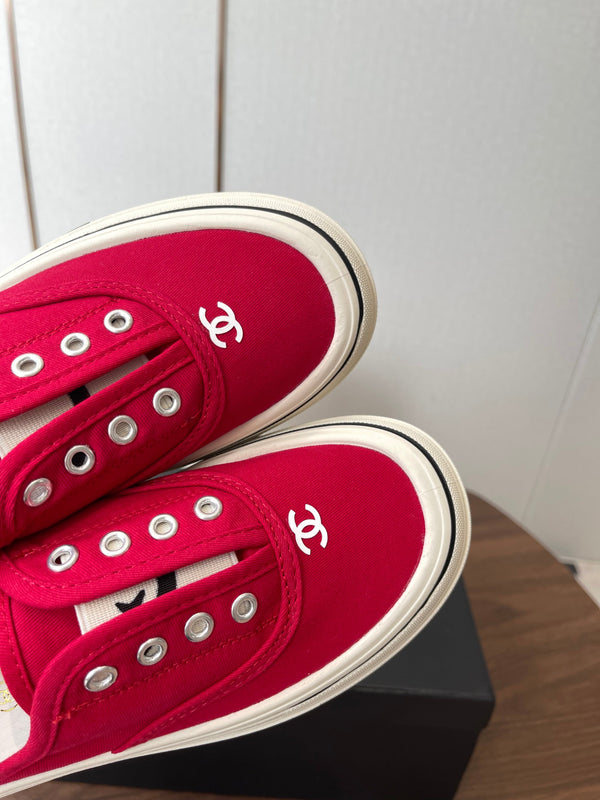 CC 26s Slip-On Platform Red Canvas 727469