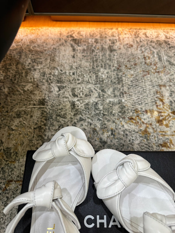 CC Double Bow Sandal 2cm White Sheepskin 804022