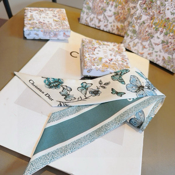 CD 26s Scarf 105cm In Silk 314823