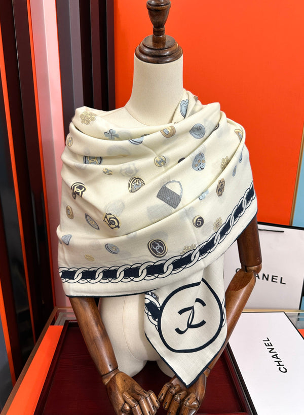 CC 26s Scarf 140 In Cashmere And Silk 445083
