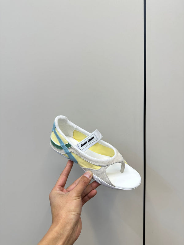 Miu Thong Sandals In Beige Suede Mix Yellow Tech Fabric