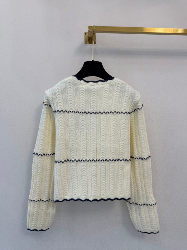 Miu 26s V-Neck Long-Sleeved Cardigan Wool 423101