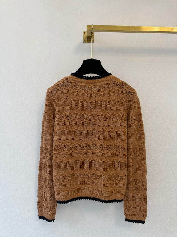 CC 26s Crew Neck Long-Sleeved Cardigan Camel Black Wool 423119