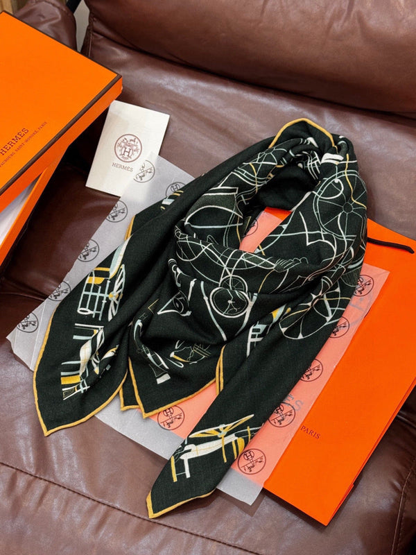 HM 25s Amazing Reversible Scarf 140cm Dark Green Cashmere Silk 970959