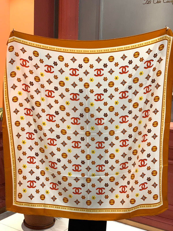 CC Scarf 140cm Brown And White Patterned Silk Cashmere 143732