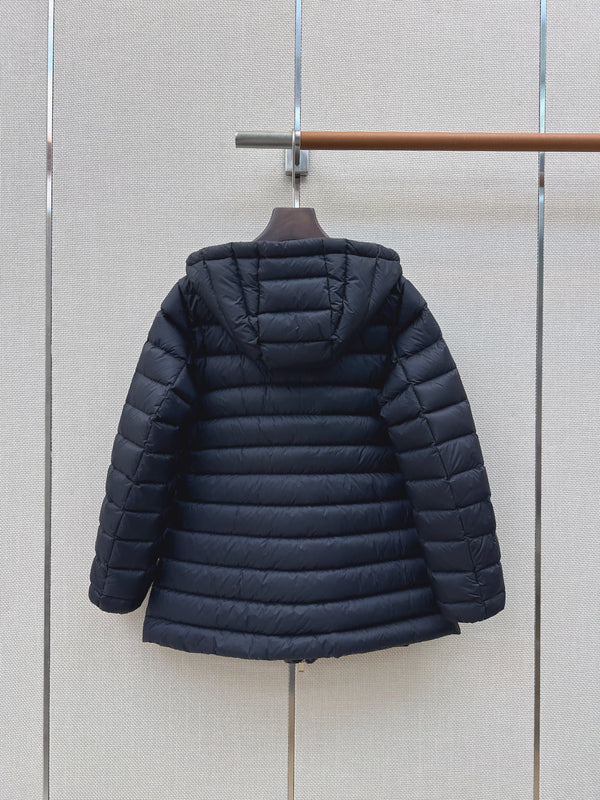 Moncler 26s Jasmin Short Down Jacket Dark Blue 419282
