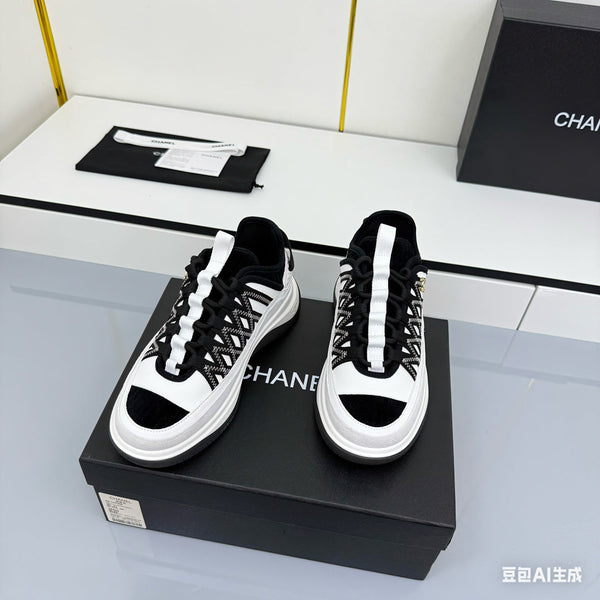 CC 25 Boutiques Sneaker Black White Light Grey Suede Fabric
